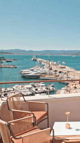 FORMAT CORPORATE POUR UN PALACE DE ST TROPEZ